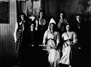 ss2 217 1 kvennfelag kvennbuningur